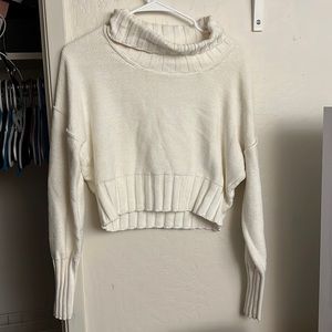 Turtle neck crop top